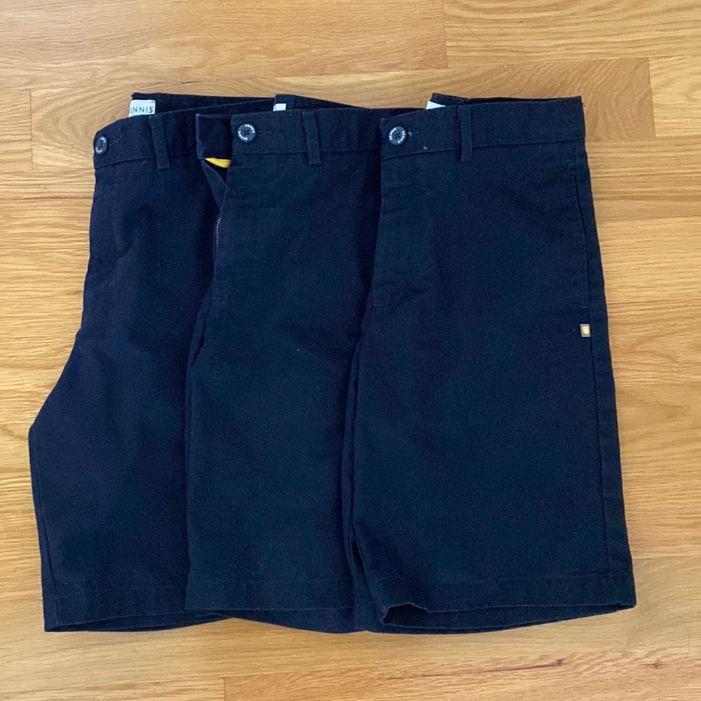 Dennis Uniform Sz 16 Navy flat front shorts. Lot of three. Style # 040720.